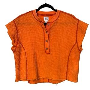 URBAN OUTFITTERS |‎ BDG Out From Under Cropped Raw Edge Waffle Tee - Sz Small